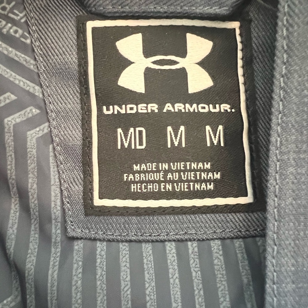 NWT! Women’s Underarmor Snow Jacket, Size M - Picture 5 of 11